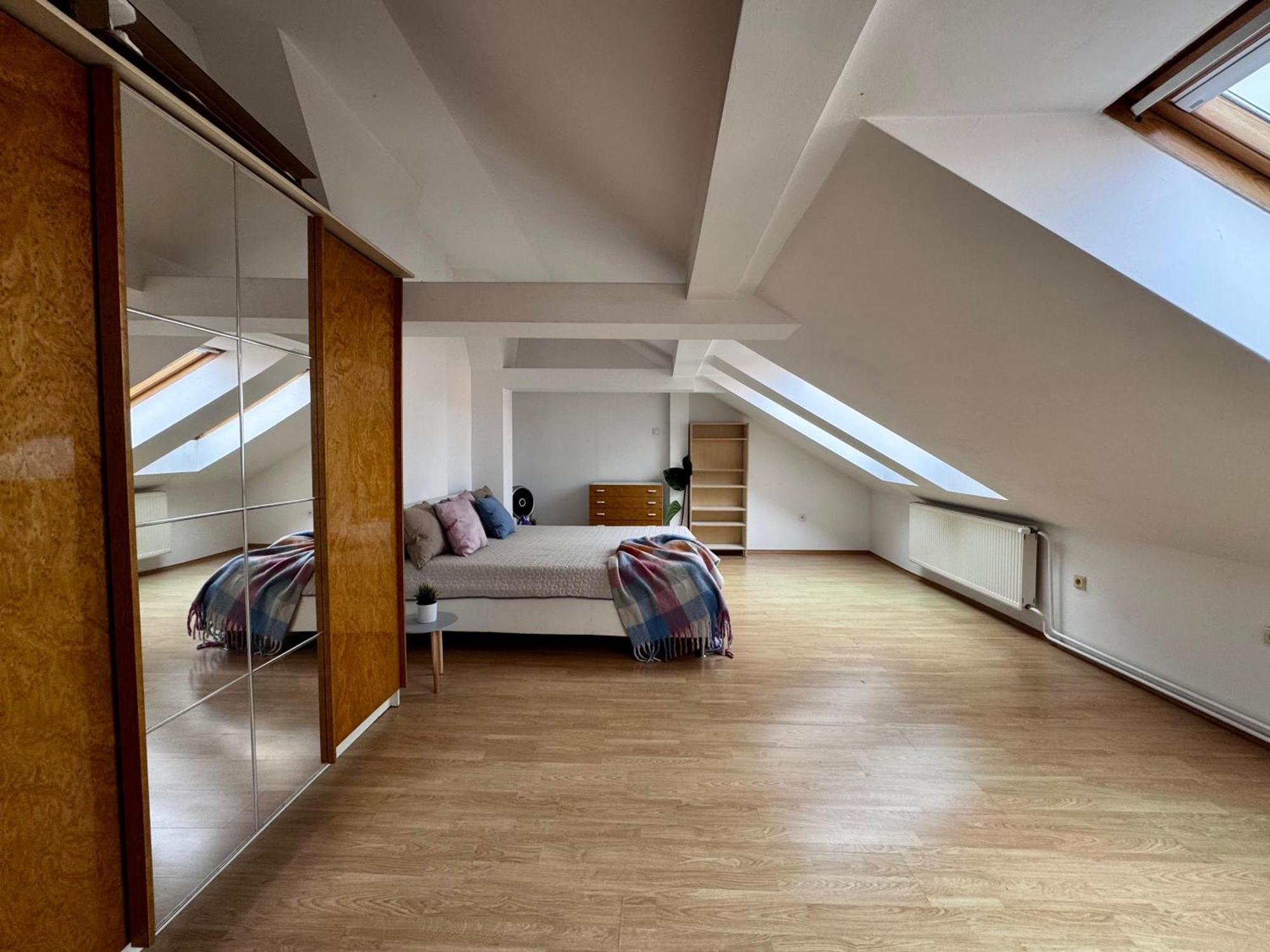 120 M2 Apartment In The Centre Of The Old Town Bratislava Eksteriør bilde